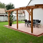 Fenyőudvar Appartement Mocsa