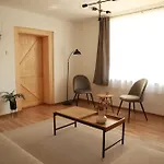 Fenyőudvar *